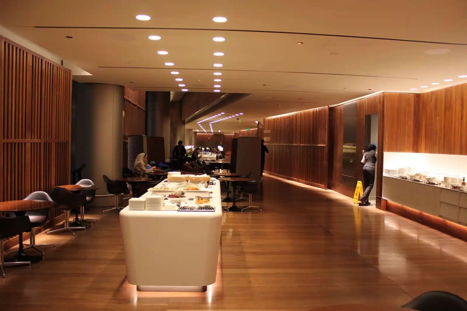 Oryx Lounge @ Doha Airport - Image 3
