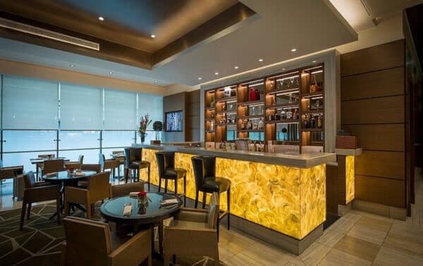 Business Class Lounge with Shower @ DXB Terminal 1