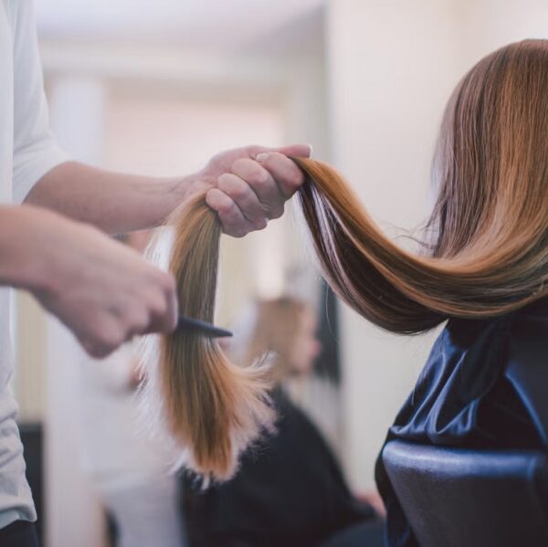 Hair Cut and Styling for Women @ Singapore Changi - Terminal 2 - Image 4