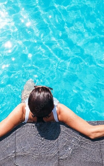 Roof Top Swimming @ Singapore Airport - Terminal 1